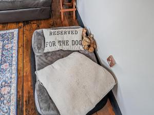 En eller flere senge i et værelse på 66 Fish