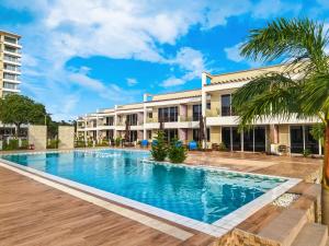 Бассейн в Blue Ocean Resort & Residences или поблизости