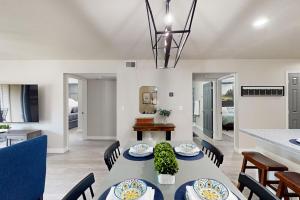 Kuchyň nebo kuchyňský kout v ubytování Wholesome Hideout