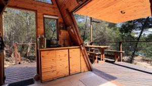 Ban công/sân hiên tại Gaia A-frame cabin