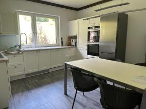 Η κουζίνα ή μικρή κουζίνα στο Schneealpe