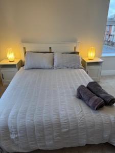 Postel nebo postele na pokoji v ubytování Central Aldershot Private room, Near Station & Town Centre