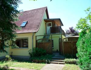 Tòa nhà nơi căn hộ tọa lạc