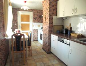 Köök või kööginurk majutusasutuses Wohnung in Ulrichshusen