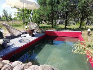 Swimmingpoolen hos eller tæt på Ferienwohnung Land Fleesensee