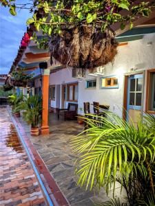 Tòa nhà nơi khách sạn tọa lạc