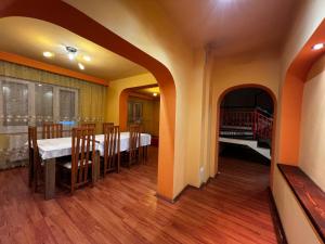 En eller flere senge i et værelse på Ballore SRL