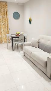 Khu vực ghế ngồi tại C&C Apartment