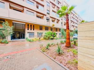 Tòa nhà nơi căn hộ tọa lạc