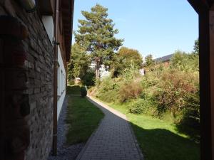 Vonkajšia záhrada v ubytovaní Apartmán Lipno 20