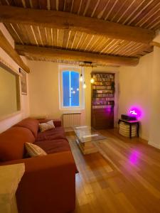 Afbeelding uit fotogalerij van La Tour des Murmures in Saint-Mitre-les-Remparts