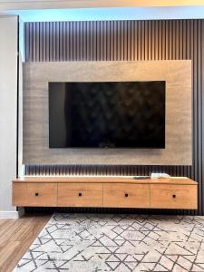 Et tv og/eller underholdning på Bish 70