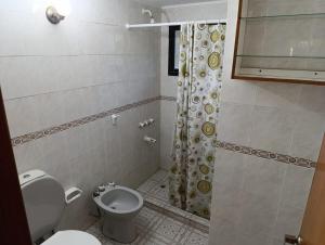 Et badeværelse på Complejo Seikyo + 42 billeder