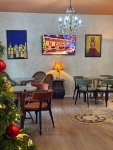 Posezení v ubytování SMALL Boutique & Garden