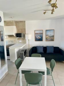 Køkken eller tekøkken på Cala Porter Brise Marine