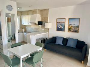 Køkken eller tekøkken på Cala Porter Brise Marine