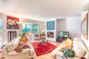 Posezení v ubytování Émeraude view