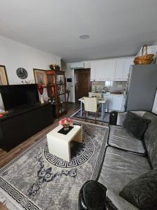 Khu vực ghế ngồi tại Berat Homey