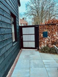 Bygningen som feriehuset ligger i