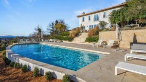 Bazén v ubytování Secluded 4BDR Retreat w Pool Hot Tub Views Shiloh Vista Estate by AvantStay nebo v jeho okolí