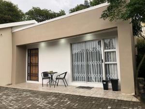 En balkon eller terrasse på Bonnie Guest house + 5 billeder