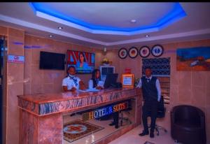 TV a/nebo společenská místnost v ubytování Don Fleakies Hotel & Suite