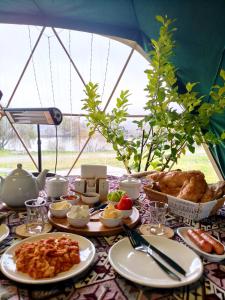 Jídlo v luxury tent nebo okolí