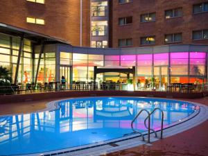 Bazén v ubytování Novotel Venezia Mestre Castellana nebo v jeho okolí