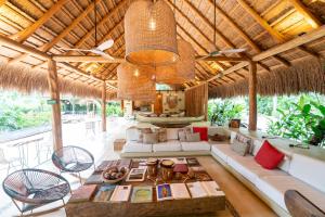 Jídlo v hotelu nebo okolí