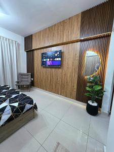 TV/trung tâm giải trí tại Opera Room #6 Comfort & Luxury +6 ảnh