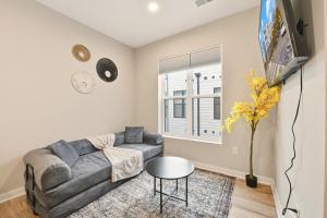 Et tv og/eller underholdning på Union market Lux condo + 11 billeder