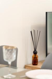 TV a/nebo společenská místnost v ubytování New Santa Cruz Airport & Downtown Apartment