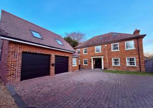 Tòa nhà nơi nhà nghỉ dưỡng tọa lạc