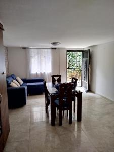 Et opholdsområde på Alojamiento en Medellin