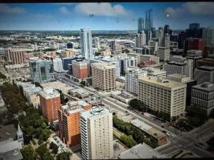 Billede fra billedgalleriet på Downtown Edmonton Suite: 5-Min Drive to Rogers i Edmonton