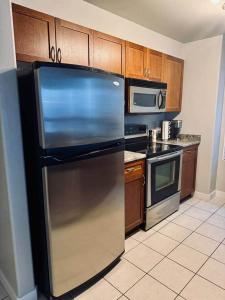 Billede fra billedgalleriet på Downtown Edmonton Suite: 5-Min Drive to Rogers i Edmonton