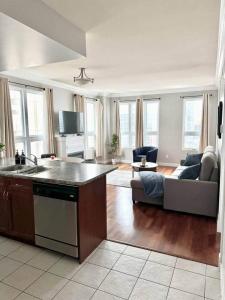 Billede fra billedgalleriet på Downtown Edmonton Suite: 5-Min Drive to Rogers i Edmonton