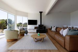 Et tv og/eller underholdning på True North, Weymouth.