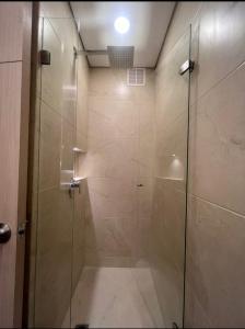 Ένα μπάνιο στο Solar 1116