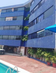 Bazén v ubytování Suites Menavi nebo v jeho okolí