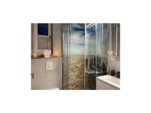 Ένα μπάνιο στο Holiday home in Zingst with swimming pool +18 φωτογραφίες