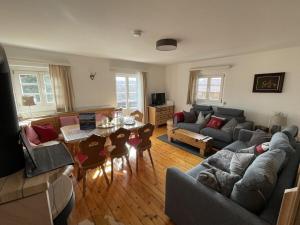 Et opholdsområde på Holiday home with 3 bedrooms