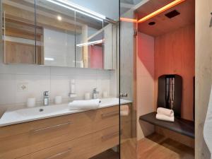 Et badeværelse på Resort Tyrol Brixen + 20 billeder