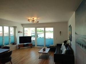 Et tv og/eller underholdning på Riverfront Kappeln