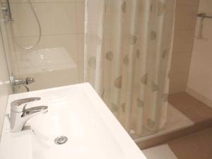 Koupelna v ubytování Holiday home in Murnau with swimming pool