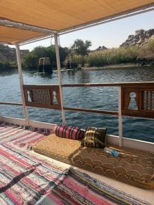 Příroda nedaleko ubytování na lodi