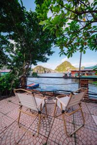 Naturlandskabet i nærheden af lodgen