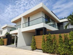 Bygningen som villaen ligger i