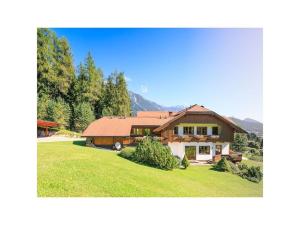 Příroda nedaleko prázdninového domu + 12 fotografií