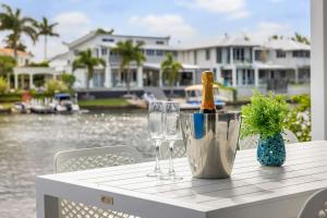 Thức uống tại Sunsets at Snowmas Pooch Friendly Stunning Views